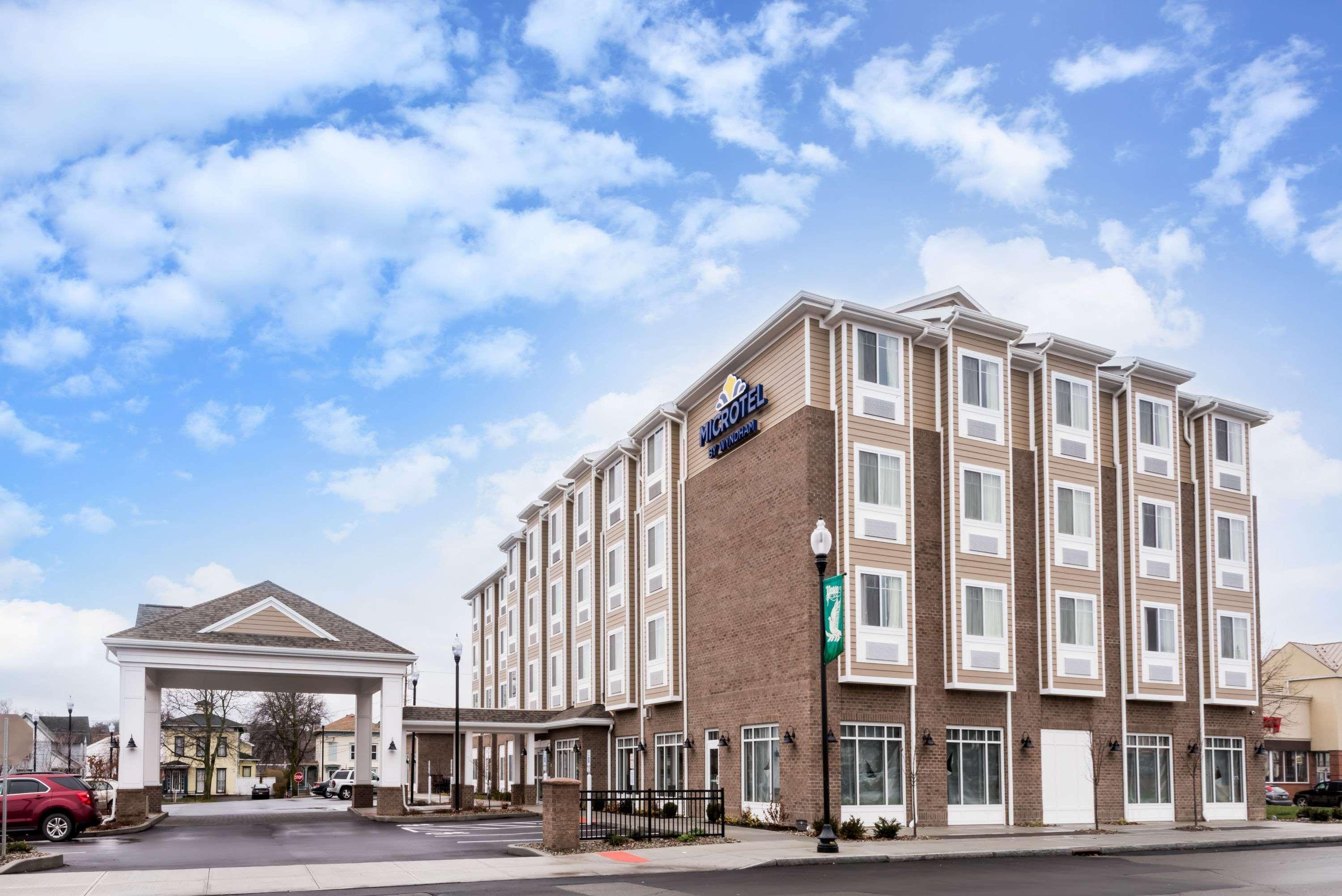 Microtel Inn & Suites By Wyndham - Penn Yan Exterior photo